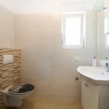 Maurizia 2341 Apartment *