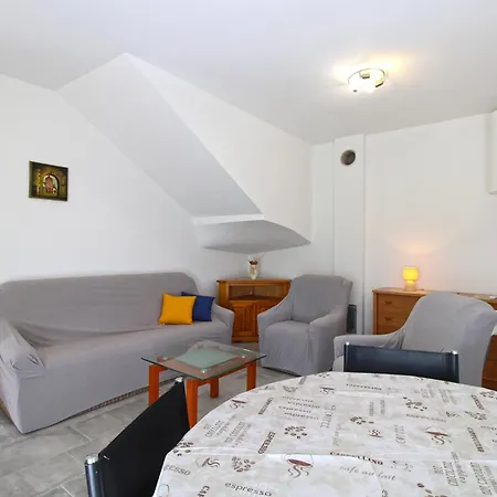 Maurizia 2341 Apartment Fazana