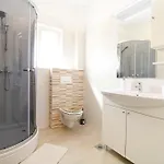 Maurizia 2341