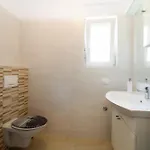 Maurizia 2341 Apartamento *