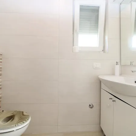 Maurizia 2341 Apartman
